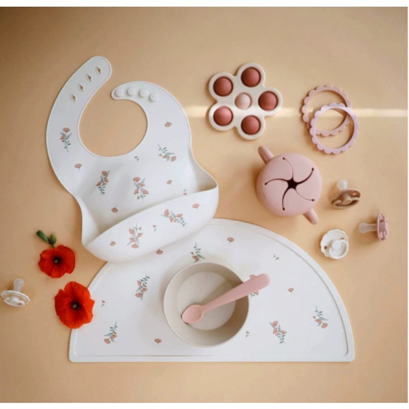 ¡Traje lindo babero de aliment - Baby Food Grade reseña y precio